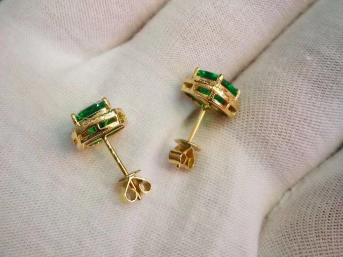 Emerald Earring 285$